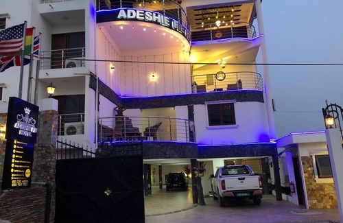Tarkwa Hotel | adeshie fie hotel is just 3 minutes away from the wasa fiase tradtional council,