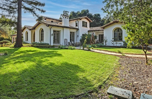 West Atherton House | ADL Luxurious and Spacious in West Atherton