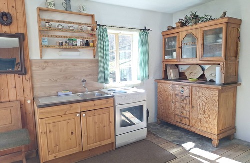 Stall Cabin | 'Adlerhütte' with Mountain View, Private Garden and Wi-Fi
