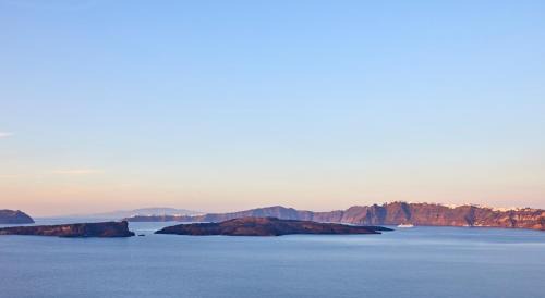 Akrotiri House | Admiral's House Santorini