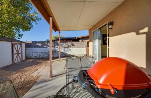 Northeast Heights House | Adobe Home in Albuquerque with Covered Patio