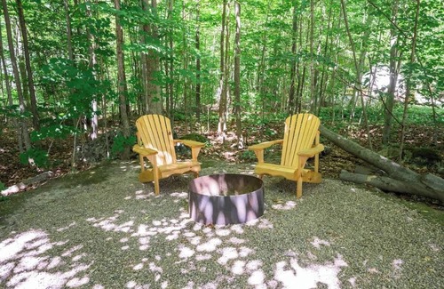Miller Lake House | “Adobe” Luxury Glamping Tent | Tobermory Escape