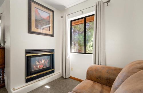 Oak Creek Apartment | Adobe Village Studio Suite- Painted Desert condo
