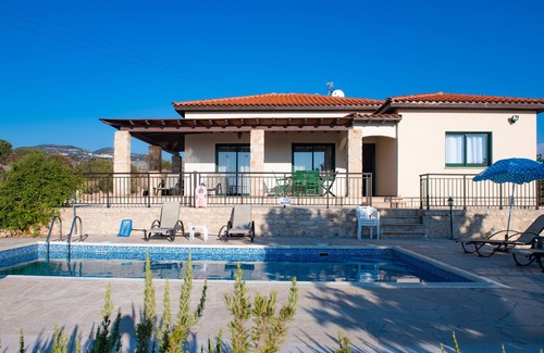 Pegeia Villa | Adonis Villa (Paphos Country Villas)