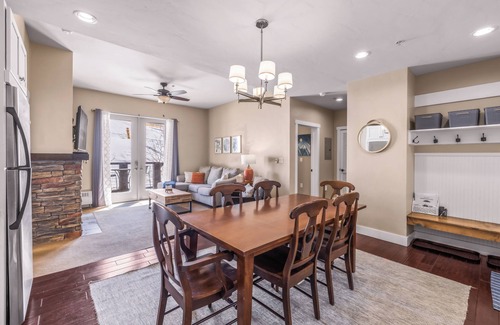 Silvercreek Condo | Adorable 2BD/2BR Ski-In/Out Condo in Granby Ranch