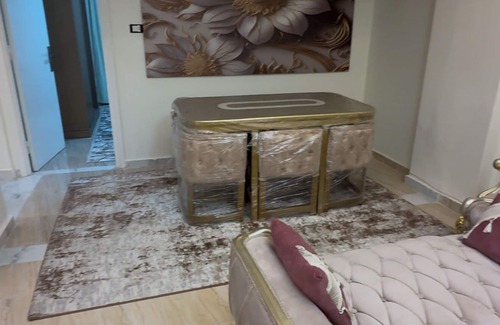 Downtown Cairo Apartment | Adorable apartment with AC in Cairo Governorate - 2 bedrooms available