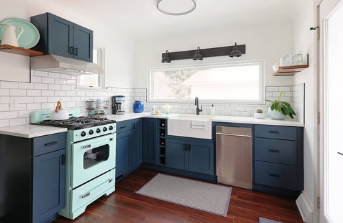 Dillon House | Adorable bungalow renovated from top to bottom!