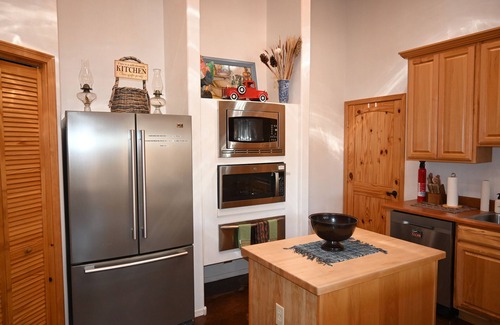 Casa Grande House | Adorable Casita with private entry and porch. Enjoy the Sonoran Desert Serenity.