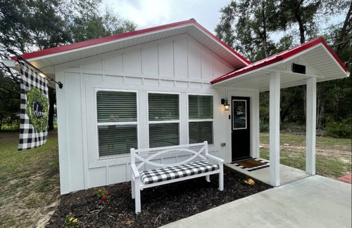 Dunnellon Cottage | Adorable Cottage Next To Rainbow River & Blue Run!