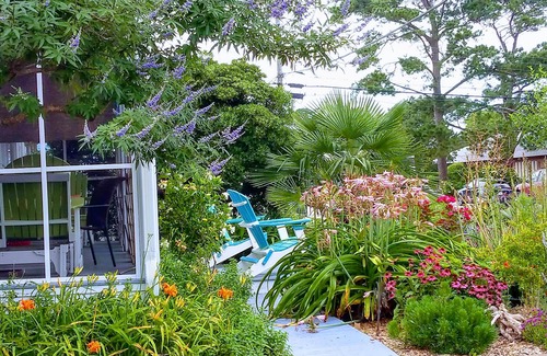 Northeast Virginia Beach Cottage | Adorable Cottage In The Heart Of The Old Beach Area, Close To The Boardwalk.