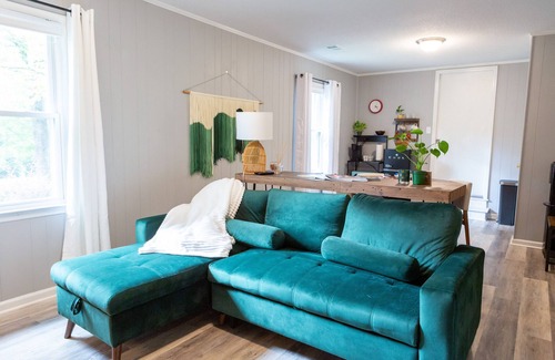 Cary House | Adorable downtown Cary basement apartment with fully fenced in yard