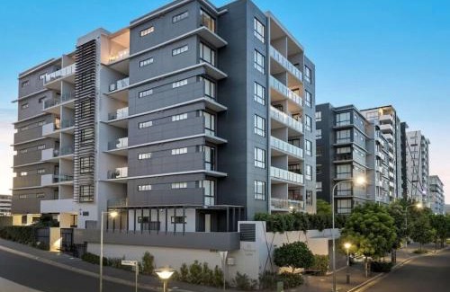 West End Apartment | Adorable Fresh 1BR Apt with parking Central WIFI