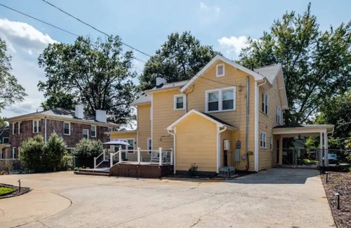 Gastonia House | Adorable guest house in Gastonia