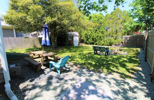 Hyannis House | Adorable Home Close to Harbor, Shopping, Restaurants, and Beaches (2309)