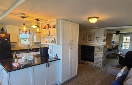 Ashville House | Adorable lakefront 4-bedroom house with AC in Ashville on Chautauqua Lake