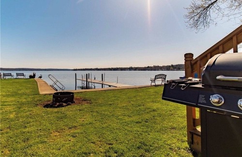 Ashville House | Adorable lakefront 4-bedroom house with AC in Ashville on Chautauqua Lake
