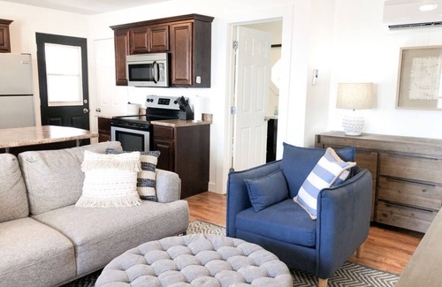 West Covehead Cottage | Adorable oceanfront 2 bedroom cottage plus bunkhouse - 15 min to Charlottetown