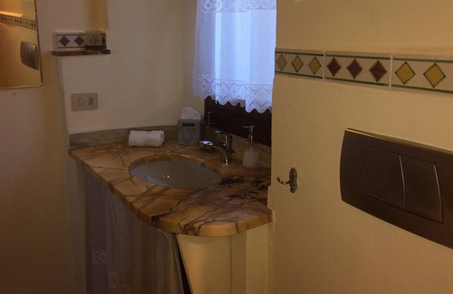Sant'Andrea di Compito Apartment | Adorable Tuscan cottage with beautiful garden just outside Lucca, sleeps 2