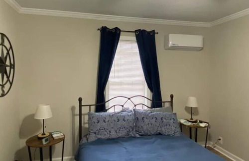 Kannapolis House | Adorable Updated 1 Bedroom- Duplex Style Home