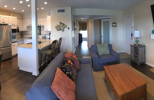Horseshoe Bay Condo | Adorable waterfront condo, private docks, and bring the dog!