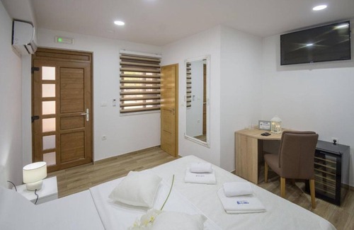 Trn House | Adria Centar Koćuša - Double Room with Pool View 21
