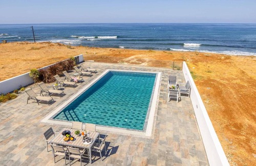 Pomos Villa | Adriana by the Sea