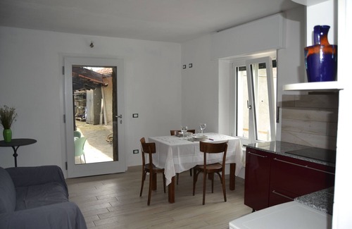 Bee Apartment | Adriana House with enchanting lake view
