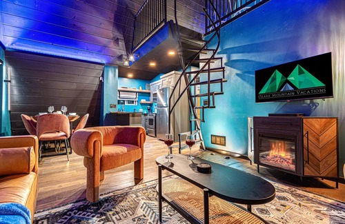 Omaha House | AdultsOnly HeatedPool HotTub FirePit SteamShower