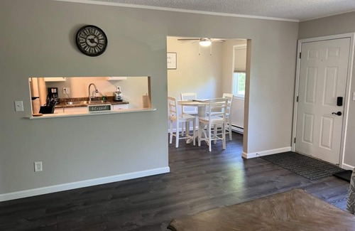 Holly Apartment | Adventure Acres- Suite A3
