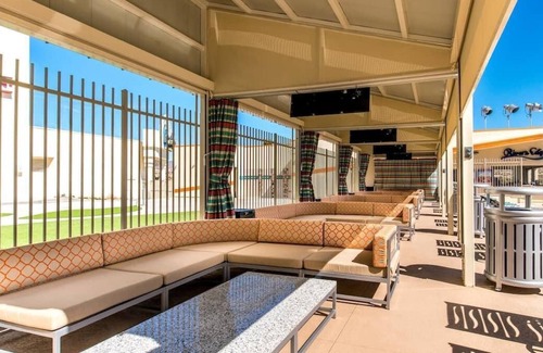Laughlin House | Adventure Awaits! 2 Spacious Units, Casino, Pool, On-site Restaurants and Bars