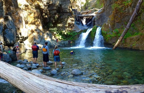 Altamont House | Adventure Awaits! Serene Unit Near Airport and Pool