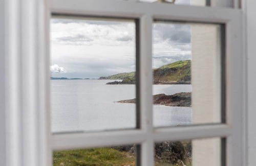 Breakish House | Adventure awaits you on your very own private island off Skye!
