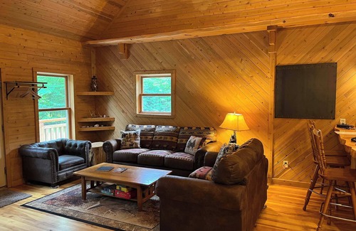 Grand Marais Cabin | Adventure Ready| UTV Trails|Cozy Nights