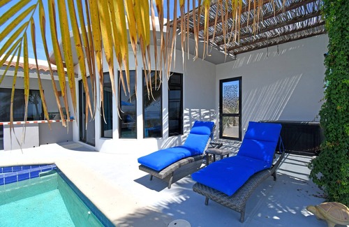 El Sargento House | Adventure Ready Villa Rasta for 8, with paddle boards & snorkel sets.