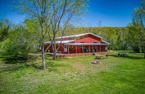 Norfork House | Adventure Suite, Gatherings, River view, Wade-in Access