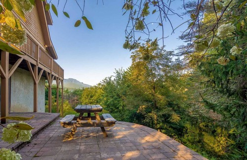 Foscoe Cabin | Adventurous Cabin with Unbeatable Views