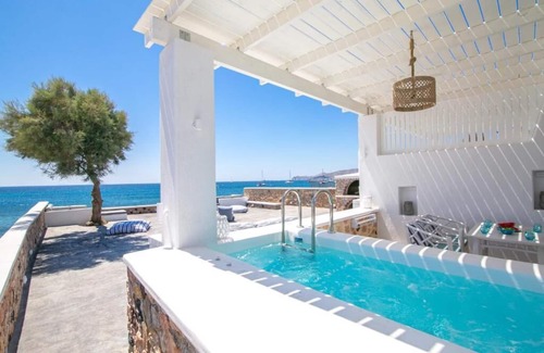 Exomytis Apartment | Aegean Melody Suites- Luxury Two bedroom suite with hot tub & sea view