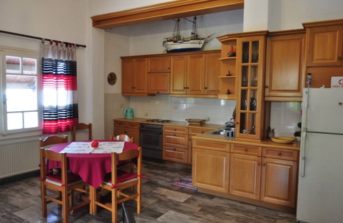 Aegina Cottage | Aegina town, summer house with beautiful garden
