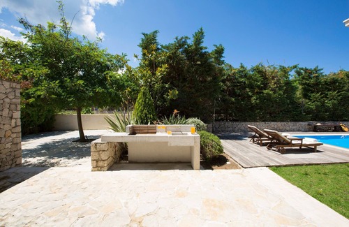 Agios Ioannis Villa | Aeriko-Nefeli Beachfront Villa with Stunning View and Private Pool