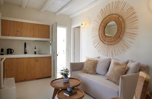 Platis Gialos Apartment | Aerina Residences