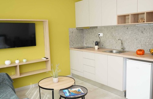 Ladadika Apartment | Aetherial Dreams Room 3, Apartment