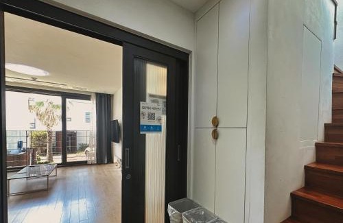 Aewol House | Aewol Bada Poomeun Property