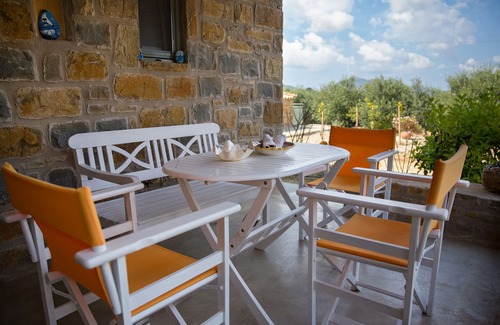 Pylos-Nestoras Villa | Afentiko Pigadi - Villa with garden view