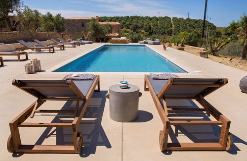Pylos-Nestoras Villa | Afentiko Pigadi - Villa with garden view