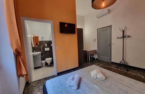 Quarto dei Mille House | Affittacamere A Filippo's Room by the Sea