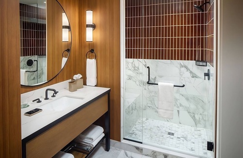 Fitzsimons Hotel | Affordability Meets Comfort! 4 Relaxing Units, Near Denver Botanic Gardens