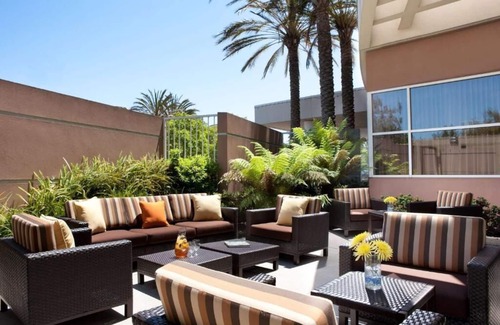 Emeryville Resort | Affordability Meets Comfort! w/Pool, Pet-Friendly, Close to Shorebird Park!