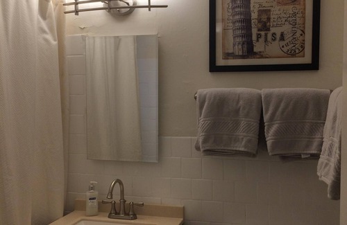 La Mesa House | Affordable Escape #4,kitch,yard, pets ok, wifi, 10 min to San Diego