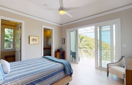 Estate Little Saint Thomas House | Affordable Luxury~ 2 Pristine Beaches ~ Privacy ~ Villa Sea and Sky, Botany Bay