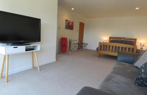 Oamaru Apartment | Affordable On Arun